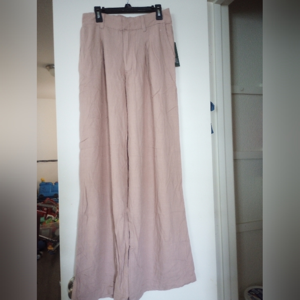 Elegant Women's Wide-Leg Pants in Tan